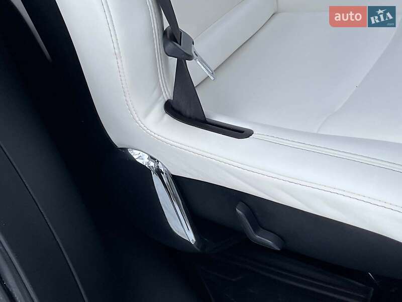 Позашляховик / Кросовер Tesla Model X 2019 в Києві