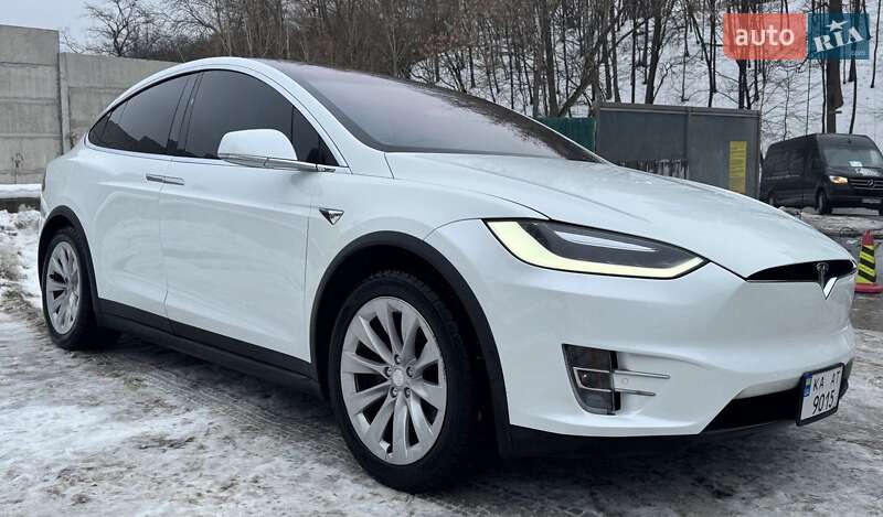 Позашляховик / Кросовер Tesla Model X 2018 в Києві фото 22 Позашляховик / Кросовер Tesla Model X 2018 в Києві