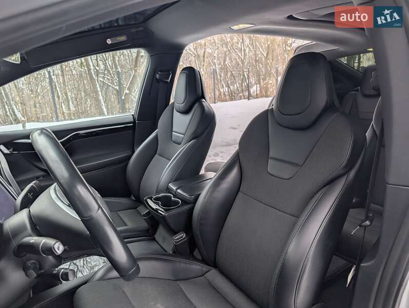 Позашляховик / Кросовер Tesla Model X 2017 в Києві фото 25 Позашляховик / Кросовер Tesla Model X 2017 в Києві