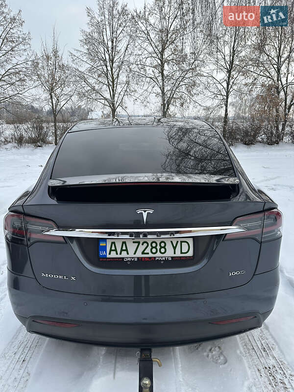 Позашляховик / Кросовер Tesla Model X 2018 в Києві