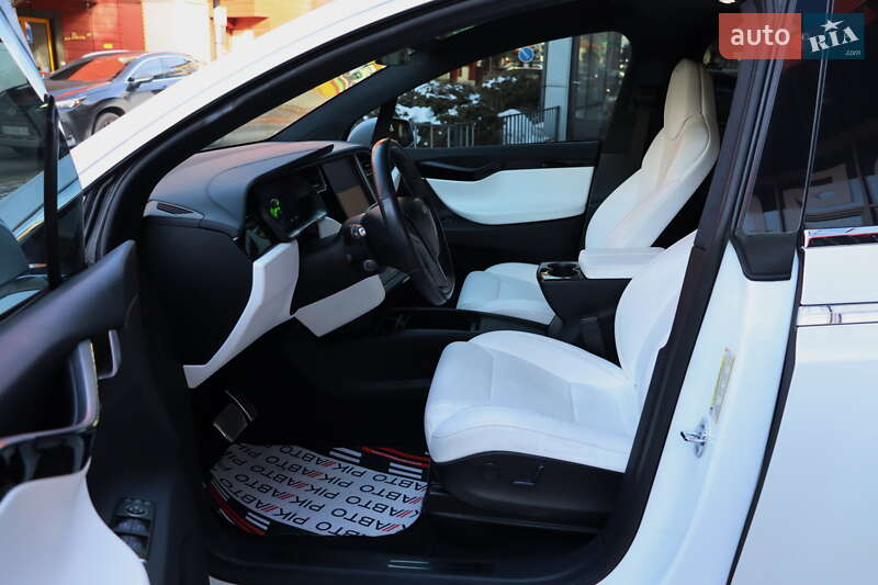 Внедорожник / Кроссовер Tesla Model X 2019 в Львове