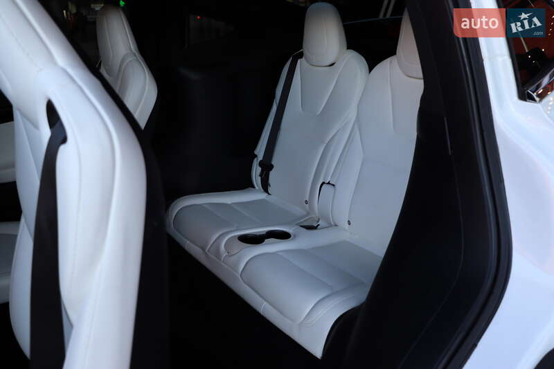 Внедорожник / Кроссовер Tesla Model X 2019 в Львове