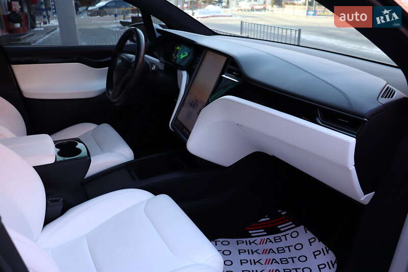 Внедорожник / Кроссовер Tesla Model X 2019 в Львове