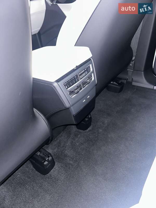 Позашляховик / Кросовер Tesla Model X 2017 в Черкасах фото 50 Позашляховик / Кросовер Tesla Model X 2017 в Черкасах