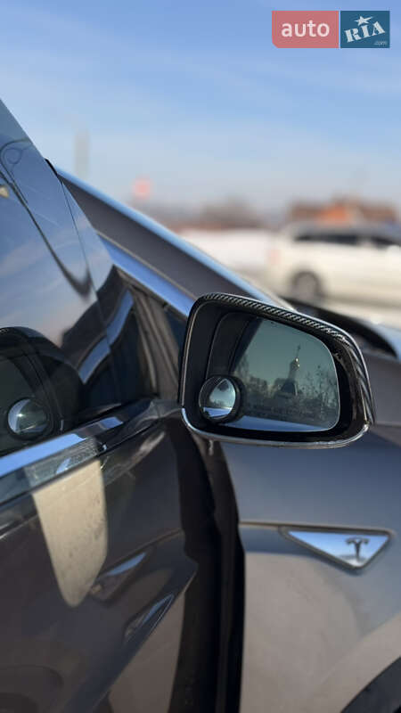 Позашляховик / Кросовер Tesla Model X 2016 в Харкові