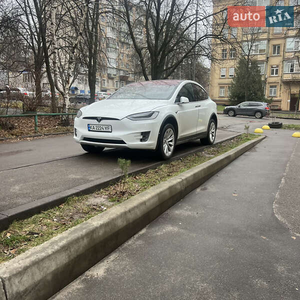 Позашляховик / Кросовер Tesla Model X 2019 в Києві фото 6 Позашляховик / Кросовер Tesla Model X 2019 в Києві