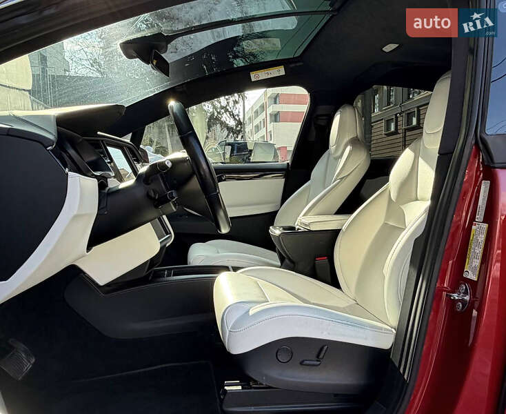 Позашляховик / Кросовер Tesla Model X 2018 в Львові