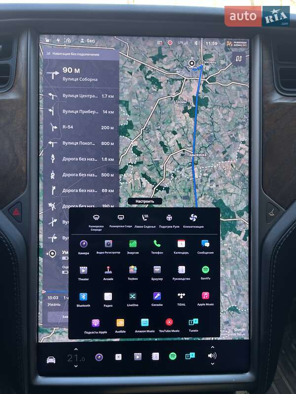 Позашляховик / Кросовер Tesla Model X 2019 в Саврані