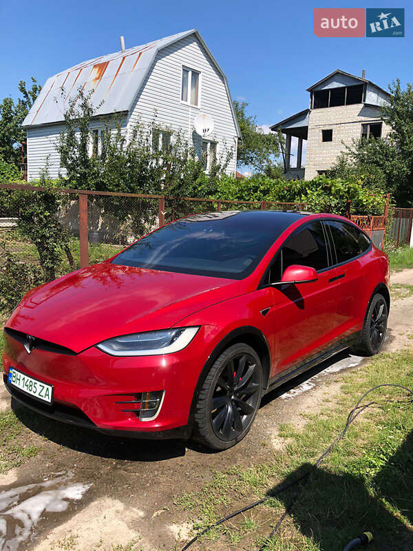 Внедорожник / Кроссовер Tesla Model X 2016 в Гостомеле