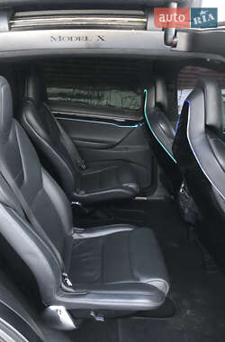 Внедорожник / Кроссовер Tesla Model X 2016 в Гостомеле