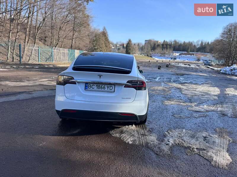 Позашляховик / Кросовер Tesla Model X 2020 в Львові