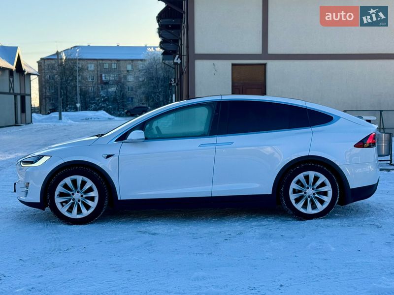 Внедорожник / Кроссовер Tesla Model X 2017 в Тернополе