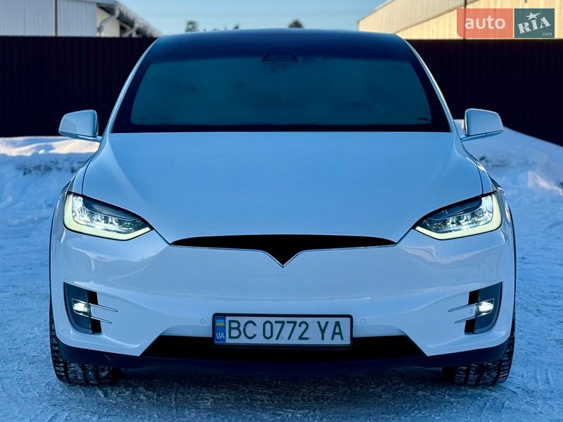 Внедорожник / Кроссовер Tesla Model X 2017 в Тернополе