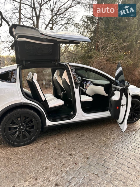 Внедорожник / Кроссовер Tesla Model X 2019 в Львове