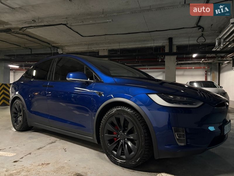 Внедорожник / Кроссовер Tesla Model X 2019 в Киеве