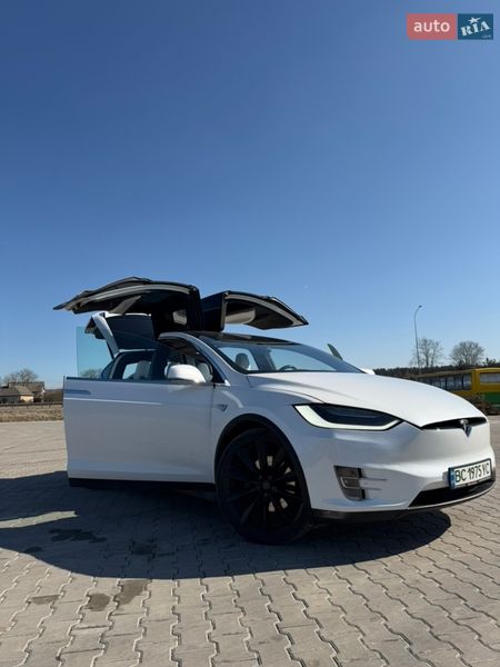 Внедорожник / Кроссовер Tesla Model X 2016 в Львове