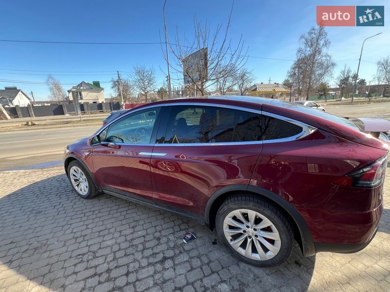 Внедорожник / Кроссовер Tesla Model X 2016 в Буче