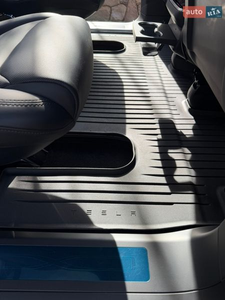 Внедорожник / Кроссовер Tesla Model X 2022 в Тернополе