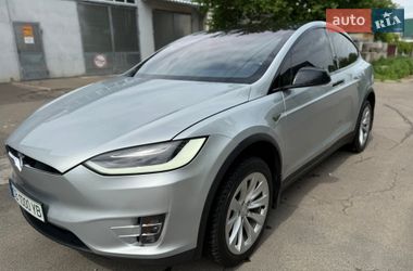 Позашляховик / Кросовер Tesla Model X 2016 в Чернігові