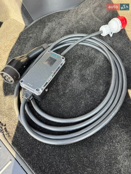 Внедорожник / Кроссовер Tesla Model X 2023 в Запорожье