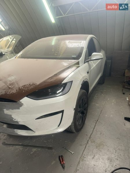 Внедорожник / Кроссовер Tesla Model X 2023 в Запорожье