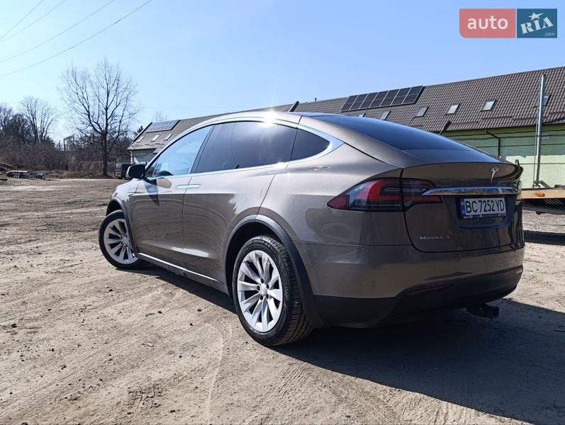 Внедорожник / Кроссовер Tesla Model X 2015 в Львове