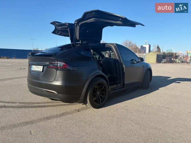 Tesla Model X 2017