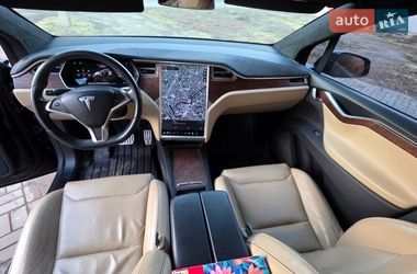 Внедорожник / Кроссовер Tesla Model X 2017 в Кривом Роге