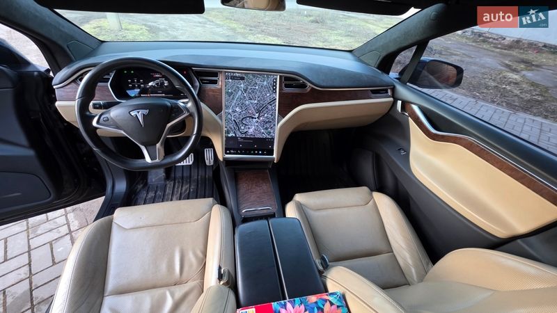 Внедорожник / Кроссовер Tesla Model X 2017 в Кривом Роге