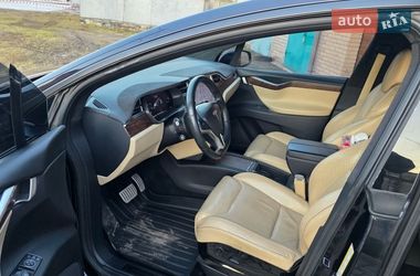 Внедорожник / Кроссовер Tesla Model X 2017 в Кривом Роге