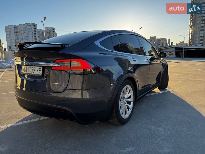 Позашляховик / Кросовер Tesla Model X 2020 в Києві