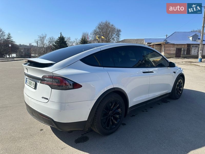 Внедорожник / Кроссовер Tesla Model X 2018 в Валках