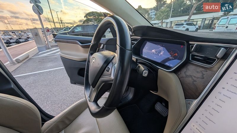 Внедорожник / Кроссовер Tesla Model X 2016 в Днепре