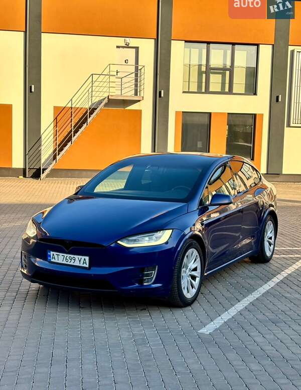Tesla Model X 2017