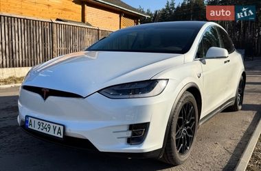 Позашляховик / Кросовер Tesla Model X 2019 в Києві