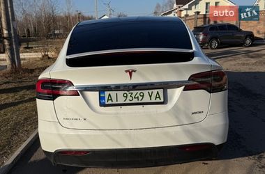 Внедорожник / Кроссовер Tesla Model X 2019 в Киеве