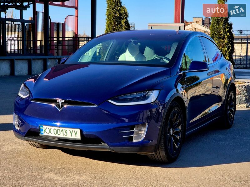 Tesla Model X 2016