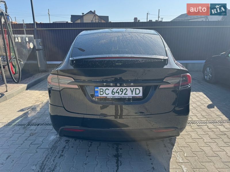 Позашляховик / Кросовер Tesla Model X 2018 в Львові