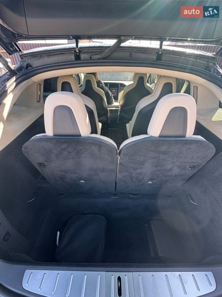 Позашляховик / Кросовер Tesla Model X 2018 в Львові