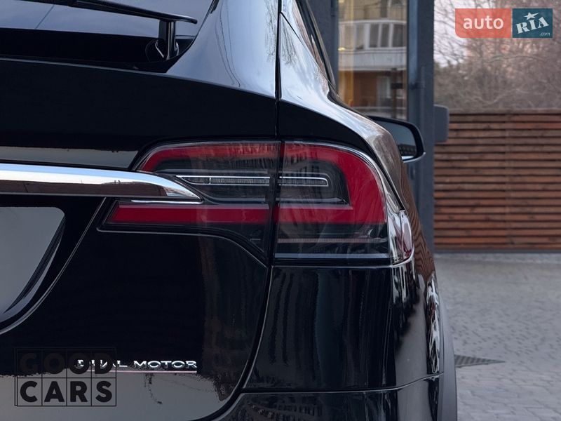 Внедорожник / Кроссовер Tesla Model X 2019 в Одессе
