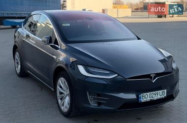 Внедорожник / Кроссовер Tesla Model X 2016 в Львове
