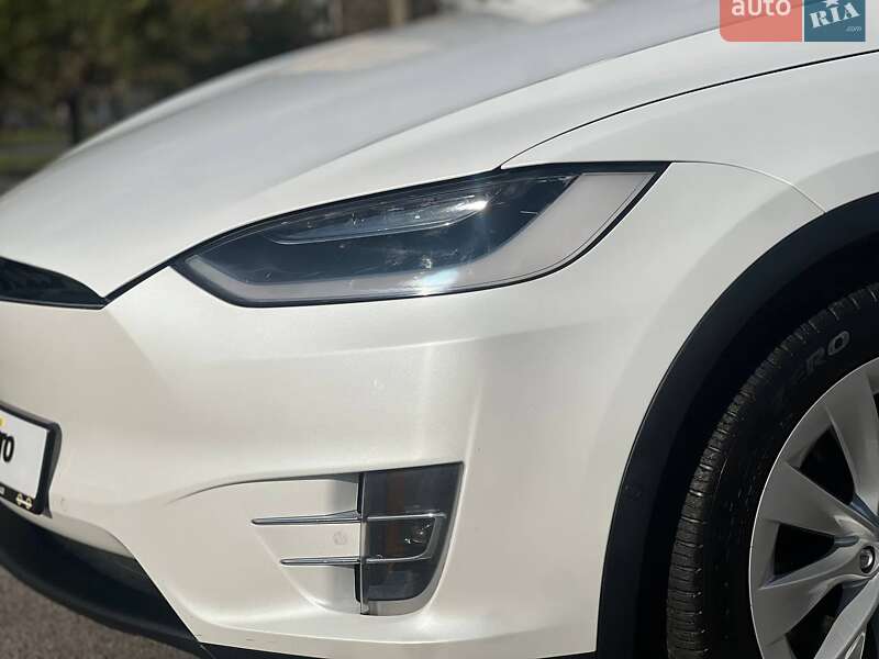 Внедорожник / Кроссовер Tesla Model X 2019 в Одессе