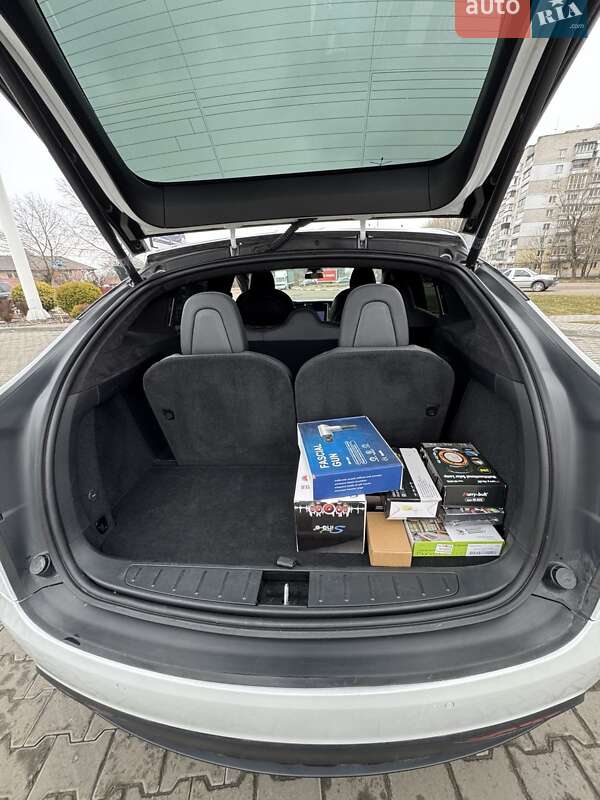 Внедорожник / Кроссовер Tesla Model X 2020 в Киеве