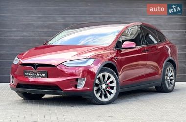Позашляховик / Кросовер Tesla Model X 2016 в Миколаєві