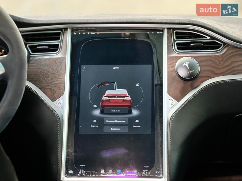 Внедорожник / Кроссовер Tesla Model X 2016 в Николаеве