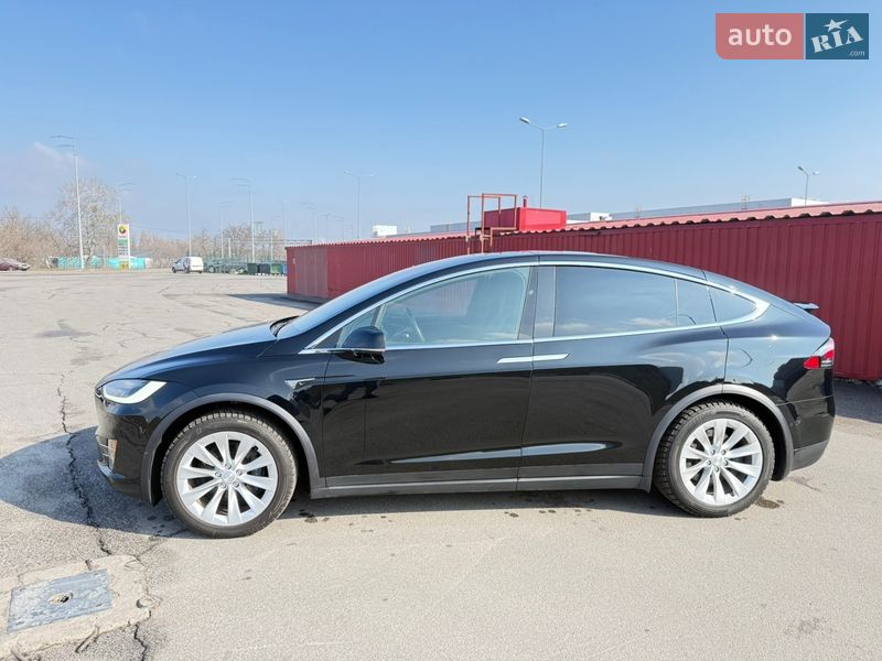 Позашляховик / Кросовер Tesla Model X 2019 в Києві