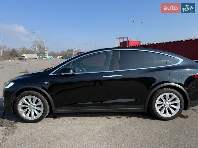 Позашляховик / Кросовер Tesla Model X 2019 в Києві