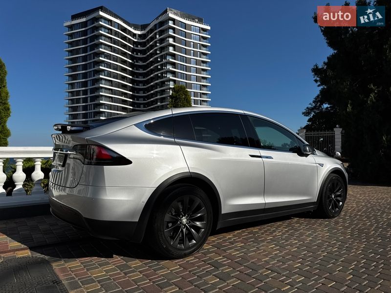 Позашляховик / Кросовер Tesla Model X 2016 в Одесі