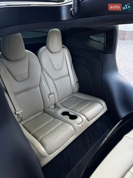 Позашляховик / Кросовер Tesla Model X 2016 в Одесі