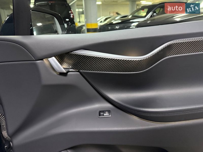 Внедорожник / Кроссовер Tesla Model X 2020 в Киеве